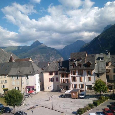 Studio Center Bourg d'Oisans Le Bourg-dʼOisans Exterior foto